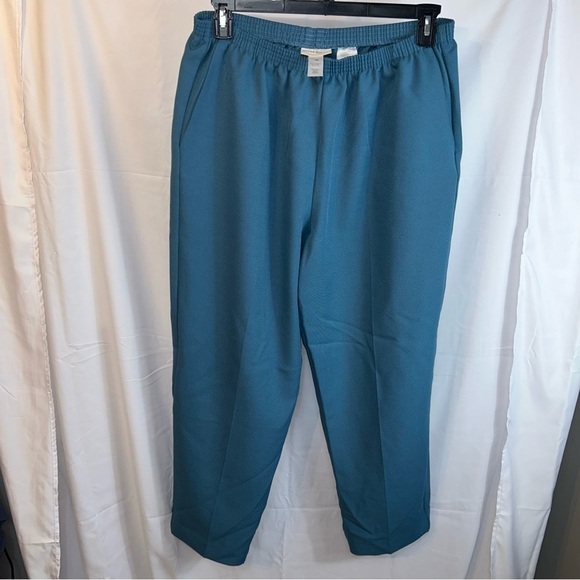 Alfred Dunner Pants Dress Pull on Elastic Waist Straight Leg Workwear Bottoms - Picture 2 of 9